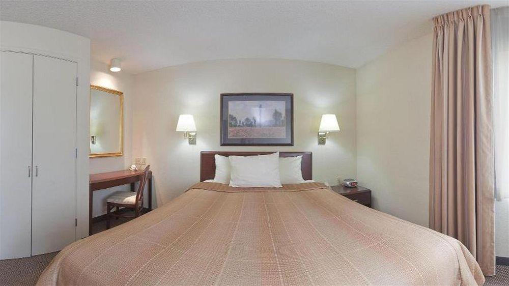 Sonesta Simply Suites Chicago Naperville Warrenville المظهر الخارجي الصورة